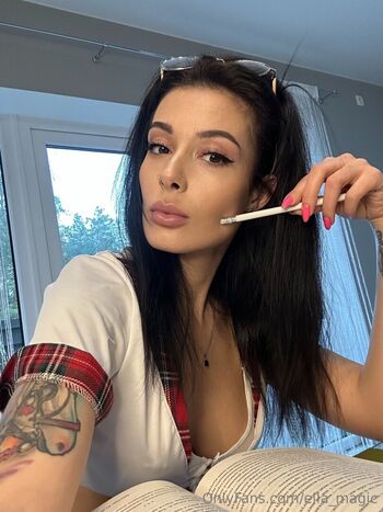 Full leaked Ella crimson private onlyfans photo