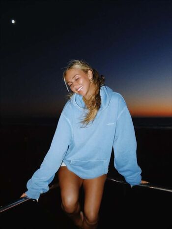 Full leaked Ella horan private onlyfans photo