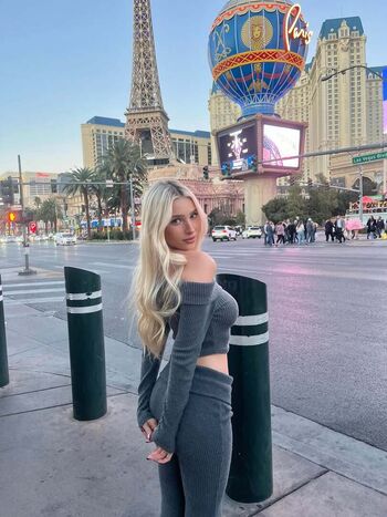 Full leaked Ella netzer page private onlyfans photo