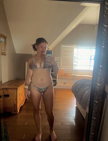 Full leaked Ellamacpherson private onlyfans photo