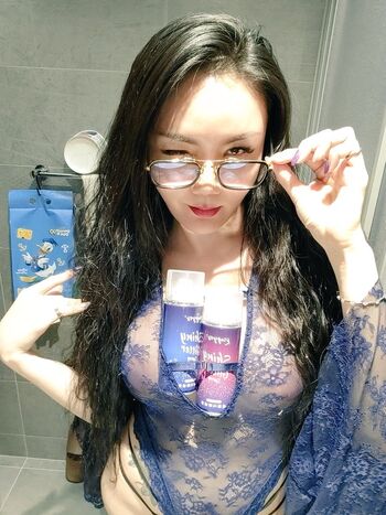 Full leaked Ellaqueenlook private onlyfans photo