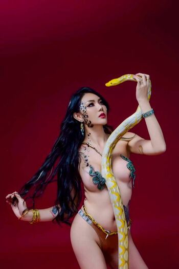 Full leaked Ellaqueenlook private onlyfans photo