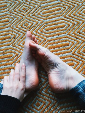 Full leaked Ellbat private onlyfans photo