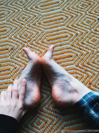 Full leaked Ellbat private onlyfans photo