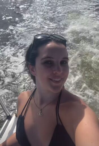 Full leaked Elle mulvaney private onlyfans photo