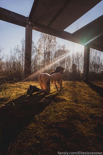 Full leaked Elleslove  page private onlyfans photo