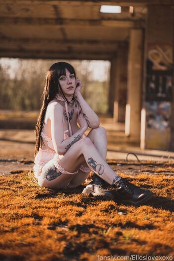 Full leaked Elleslove  page private onlyfans photo