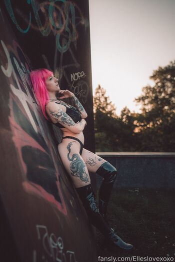 Full leaked Elleslove  page private onlyfans photo