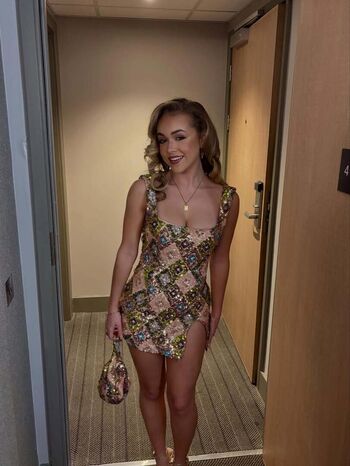 Full leaked Ellie dadd private onlyfans photo