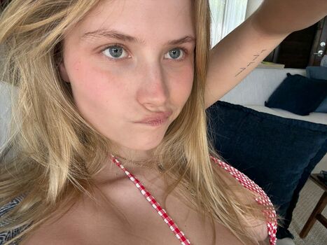 Full leaked Elliebaeeeeee private onlyfans photo