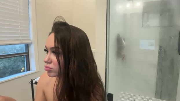 Full leaked Elliebrooksss private onlyfans photo