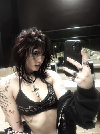 Full leaked Elliemoore page private onlyfans photo