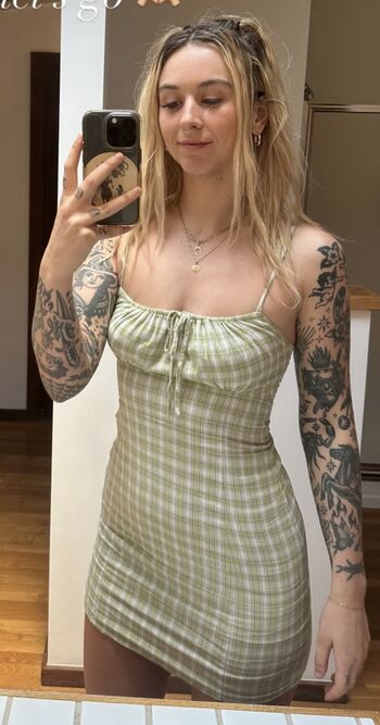 Full leaked Ellieridgerealtor private onlyfans photo