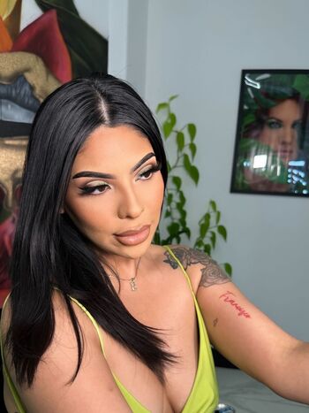 Full leaked Elliexxxlove private onlyfans photo