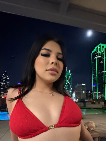 Full leaked Elliexxxlove private onlyfans photo