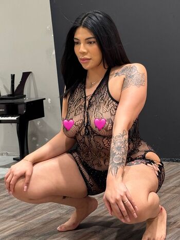 Full leaked Elliexxxlove private onlyfans photo