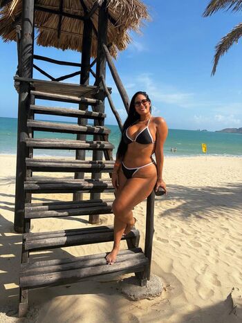 Full leaked Elyanasantiago private onlyfans photo