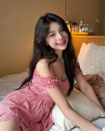 Full leaked Elyn leong page private onlyfans photo