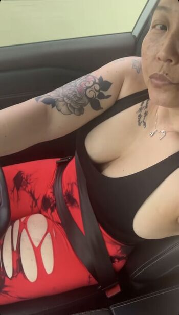 Full leaked Emelh private onlyfans photo