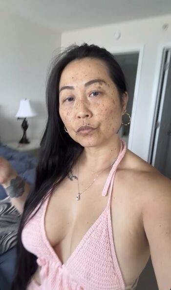Full leaked Emelh private onlyfans photo