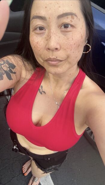 Full leaked Emelh private onlyfans photo