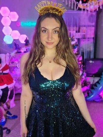 Full leaked Emidivergent page private onlyfans photo