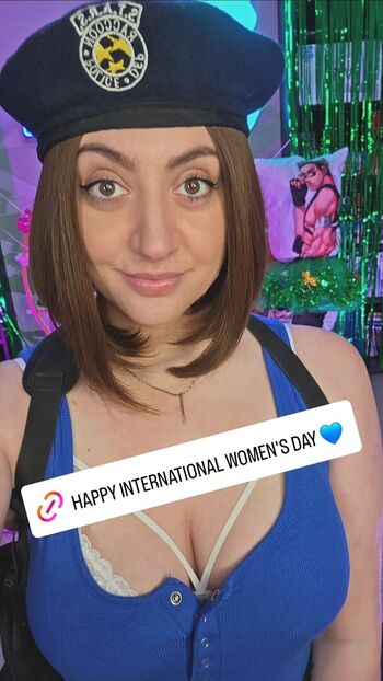 Full leaked Emidivergent private onlyfans photo