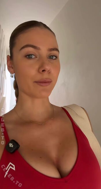 Full leaked Emilia bte private onlyfans photo