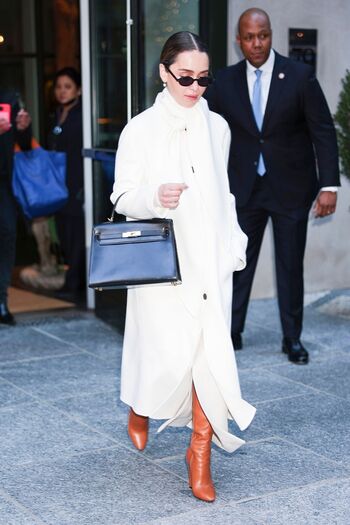 Full leaked Emilia clarke page private onlyfans photo