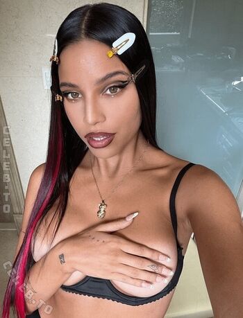 Full leaked Emilia mernes private onlyfans photo