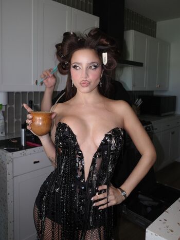 Full leaked Emilia mernes private onlyfans photo