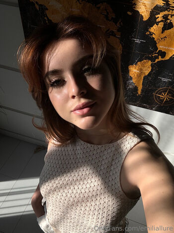 Full leaked Emiliallure private onlyfans photo