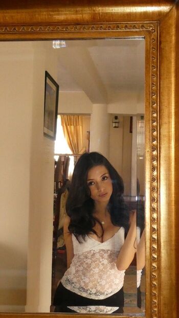 Full leaked Emiliavalentinna private onlyfans photo