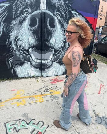 Full leaked Emilie brooklyn private onlyfans photo