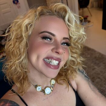 Full leaked Emilie brooklyn private onlyfans photo