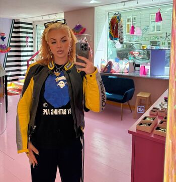 Full leaked Emilie brooklyn private onlyfans photo