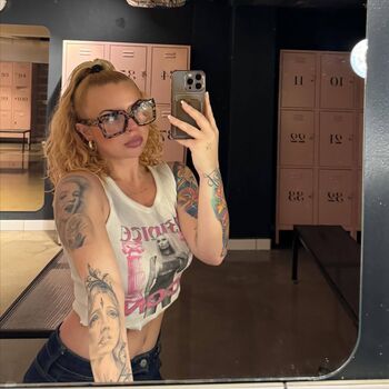 Full leaked Emilie brooklyn private onlyfans photo