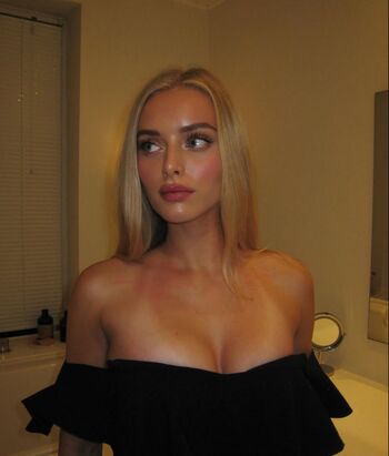 Full leaked Emilie schoennemann private onlyfans photo