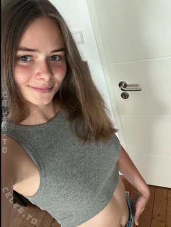 Full leaked Emiliy dreams private onlyfans photo