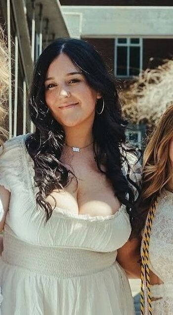 Full leaked Emily b page private onlyfans photo