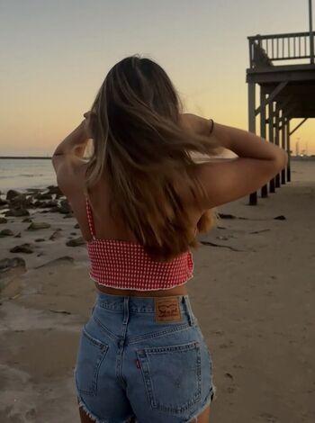 Full leaked Emily guyen private onlyfans photo