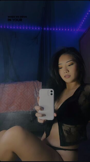 Full leaked Emily lorr private onlyfans photo