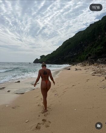 Full leaked Emily mccarthy private onlyfans photo