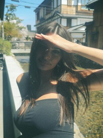 Full leaked Emily ratajkowski private onlyfans photo