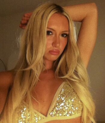 Full leaked Emily roman private onlyfans photo