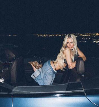 Full leaked Emily roman private onlyfans photo