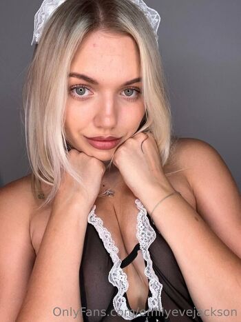 Full leaked Emilyevejackson private onlyfans photo