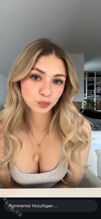 Full leaked Emilylior private onlyfans photo