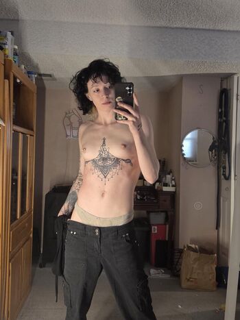 Full leaked Emilyofthewoods private onlyfans photo