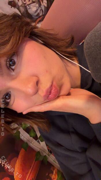 Full leaked Emilyynl private onlyfans photo